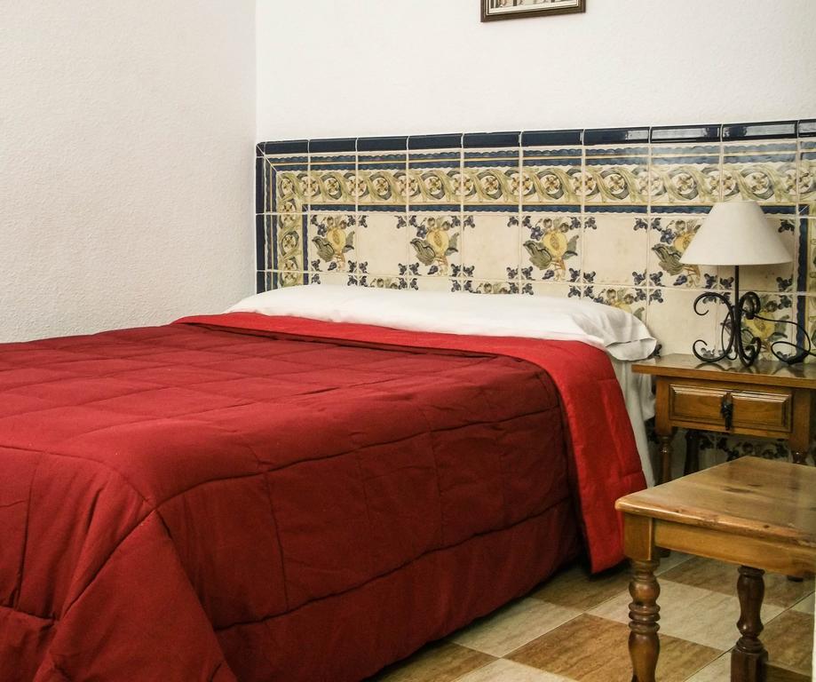 גרנדה Pension Ciudad Navarro Ramos חדר תמונה