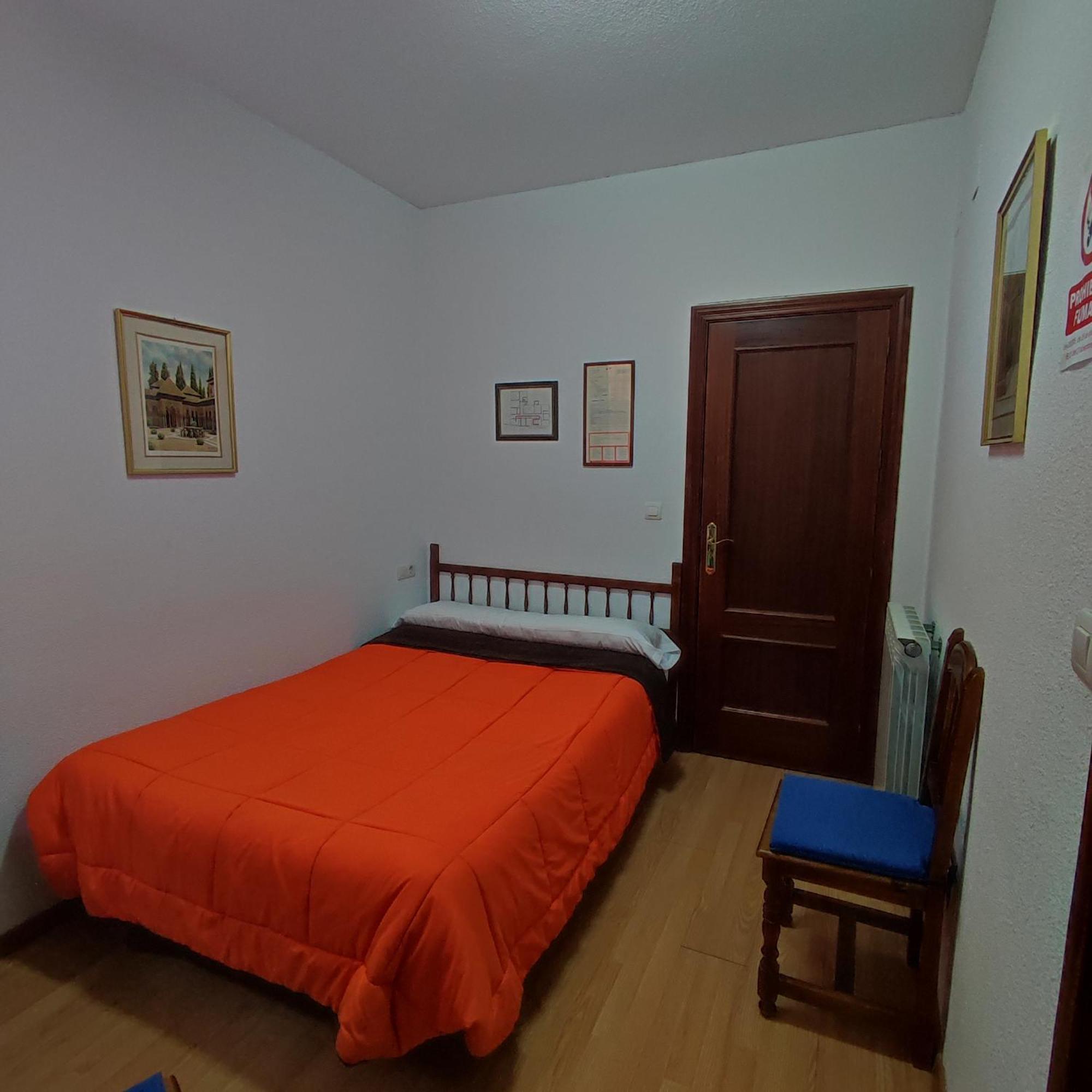 גרנדה Pension Ciudad Navarro Ramos מראה חיצוני תמונה
