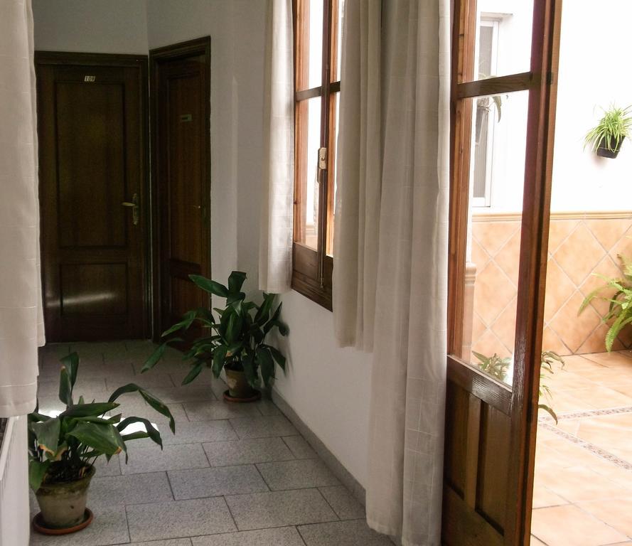 גרנדה Pension Ciudad Navarro Ramos מראה חיצוני תמונה