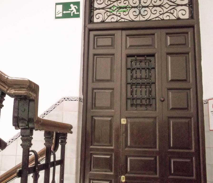 גרנדה Pension Ciudad Navarro Ramos מראה חיצוני תמונה