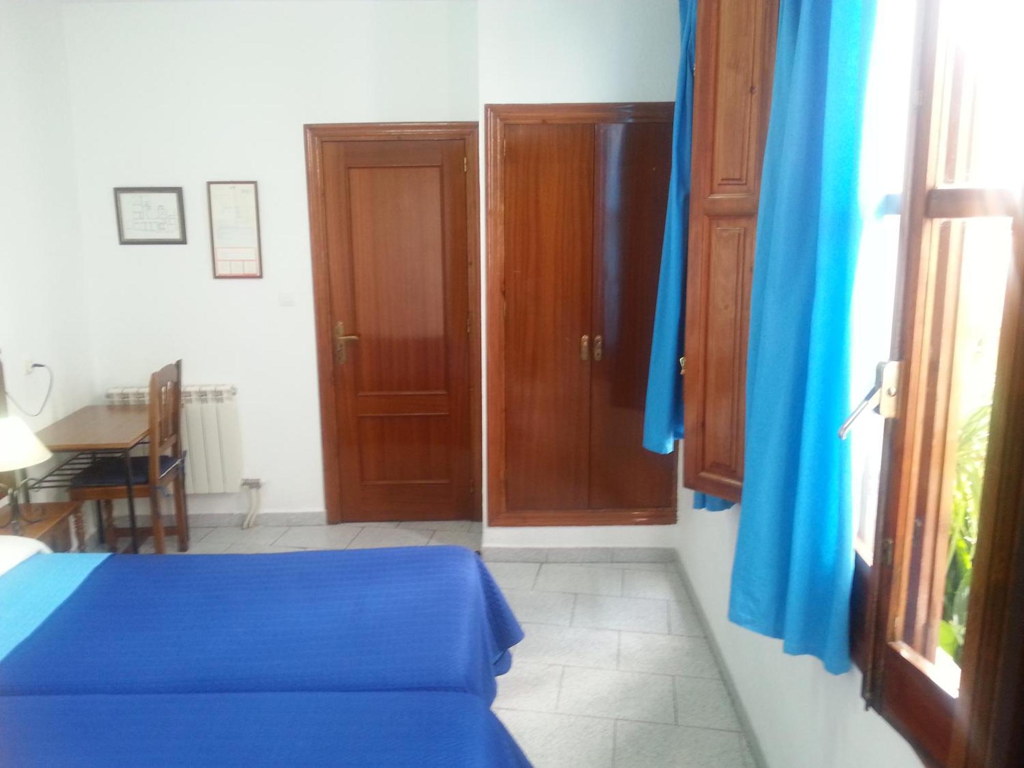 גרנדה Pension Ciudad Navarro Ramos מראה חיצוני תמונה